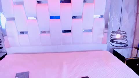 Snapshot of renataferrer_1 chatting on 11.01.25      online show from 11.01.25