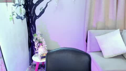      online show from 09.18.25