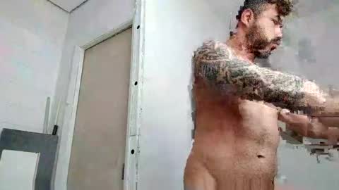 renatocavedon1 online show from 10.29.25