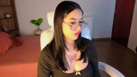 renaxi_smith online show from 03.12.26