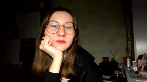 Mia online show from 03.19.26