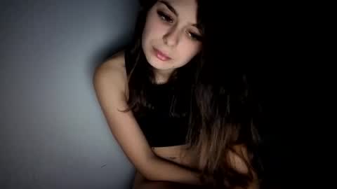 renee_loah online show from 11.03.25