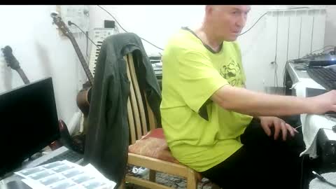 Snapshot of renefr chatting on 03.04.26 renefr online show from 03.04.26