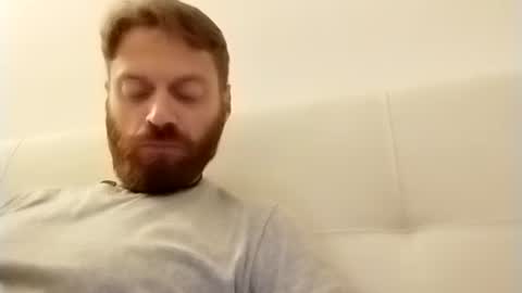 Snapshot of rerauld4 chatting on 01.01.25 Raul online show from 01.01.25