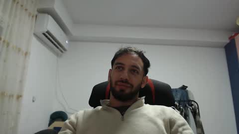 Snapshot of revivedunknown chatting on 01.09.25 Chris online show from 01.09.25