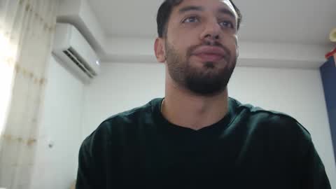 Snapshot of revivedunknown chatting on 02.11.25 Chris online show from 02.11.25