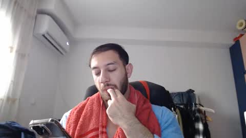 Snapshot of revivedunknown chatting on 02.15.25 Chris online show from 02.15.25