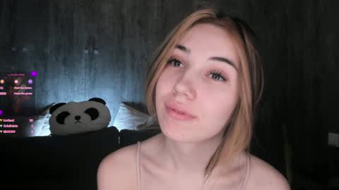 Snapshot of rexannebulson chatting on 12.04.24 Elin online show from 12.04.24