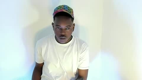 Snapshot of rey_bbc chatting on 06.22.26 rey_bbc online show from 06.22.26