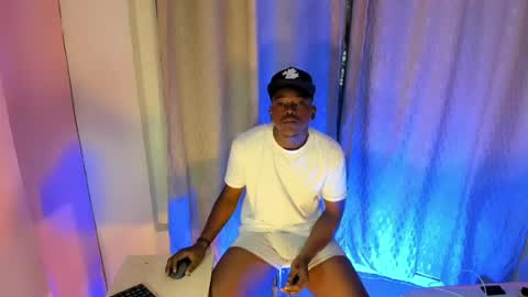 Snapshot of rey_bbc chatting on 07.27.26 rey_bbc online show from 07.27.26