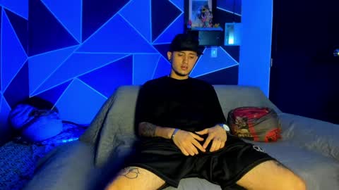 Rey online show from 01.07.25