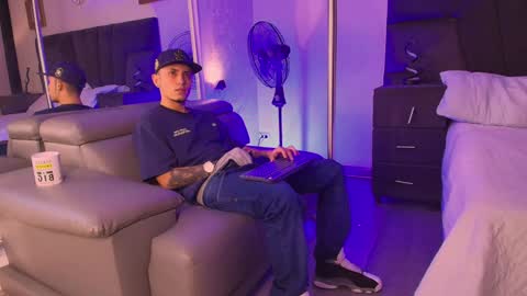 Rey online show from 02.06.25