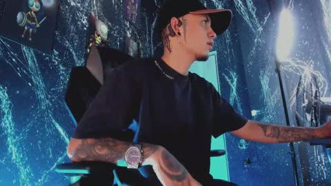 Rey online show from 09.19.25