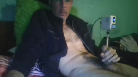 reyes_albert2006 online show from 02.16.26