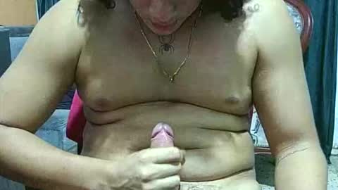 Snapshot of reylunaxxx chatting on 09.12.25 REYHOT online show from 09.12.25