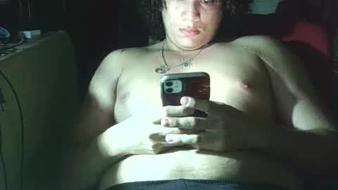 Snapshot of reylunaxxx chatting on 01.18.26 REYHOT online show from 01.18.26