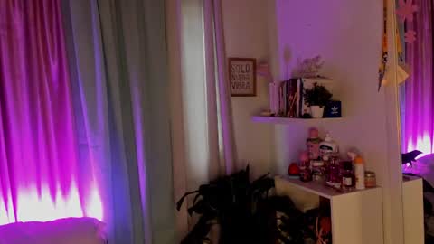 Snapshot of rhaenyra_ chatting on 06.09.26 Rhaenyra online show from 06.09.26
