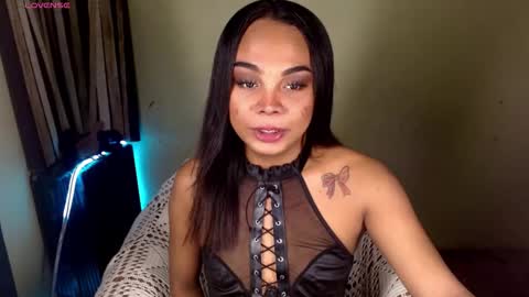 Snapshot of rhianasollway69 chatting on 12.23.25 rhianasollway69 online show from 12.23.25