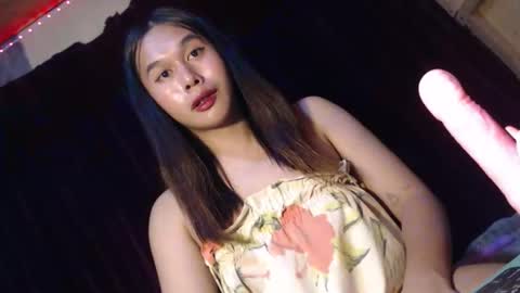 Snapshot of rhianna_deliciouscum chatting on 11.26.25 rhianna_deliciouscum online show from 11.26.25