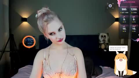 Ria Woods online show from 09.30.25