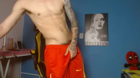 Snapshot of ricardo_big_cock chatting on 04.06.26 ricardo_big_cock online show from 04.06.26