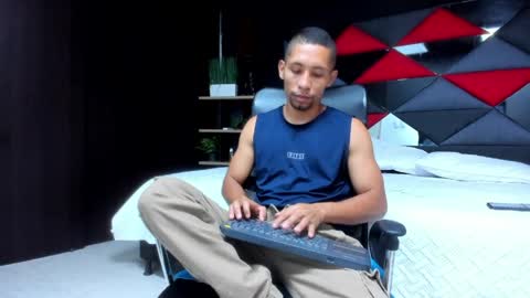 Snapshot of richar_voller chatting on 05.07.26 richar_voller online show from 05.07.26
