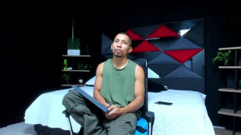 Snapshot of richar_voller chatting on 05.09.26 richar_voller online show from 05.09.26