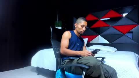 Snapshot of richar_voller chatting on 05.11.26 richar_voller online show from 05.11.26