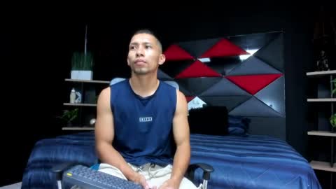 Snapshot of richar_voller chatting on 05.22.26 richar_voller online show from 05.22.26