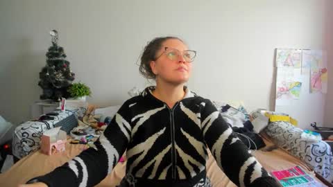 Anna - not anna - right Anna  online show from 02.01.26