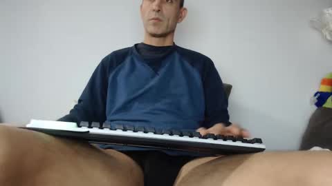 Snapshot of ricky___z chatting on 02.23.25 ricky___z online show from 02.23.25