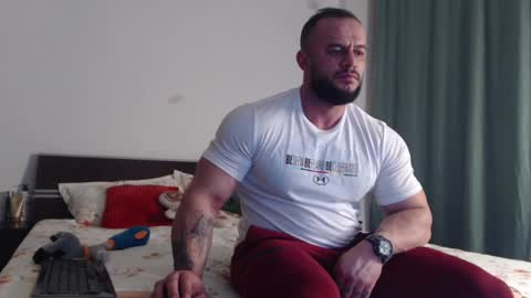 Snapshot of rickymiami1 chatting on 02.03.25 rickymiami1 online show from 02.03.25