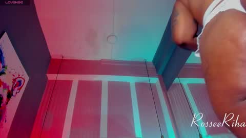 Snapshot of rihanna_rose chatting on 03.01.25 Riha  online show from 03.01.25