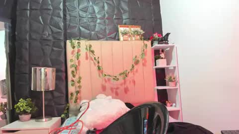 RIHONNA online show from 04.29.26