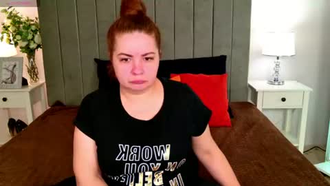 Snapshot of riise_vol chatting on 07.19.26 riise_vol online show from 07.19.26