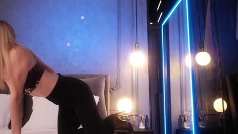    if you wanna buy smth stockingsph etc  custom videos or pics  online show from 10.25.25