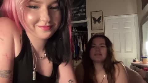 Snapshot of rileycooperrr chatting on 05.28.26 rileycooperrr online show from 05.28.26