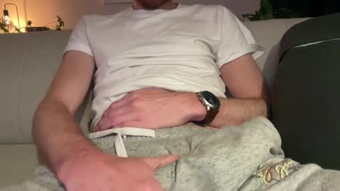 Snapshot of rileyman13xx chatting on 02.22.25 rileyman13xx online show from 02.22.25