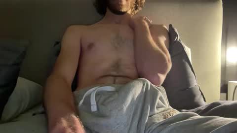 Snapshot of rileyman13xx chatting on 12.04.25 rileyman13xx online show from 12.04.25