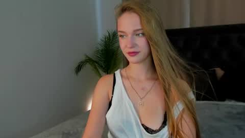 Snapshot of rina_balle chatting on 08.06.26 Rina online show from 08.06.26