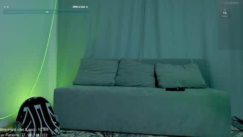 Snapshot of rinacain chatting on 11.01.25 RINA online show from 11.01.25