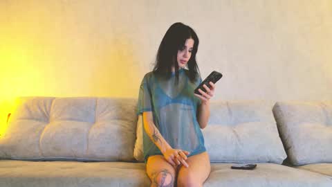 Snapshot of rinacain chatting on 11.27.25 RINA online show from 11.27.25