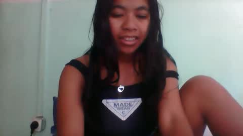 rinah856024 online show from 10.21.25