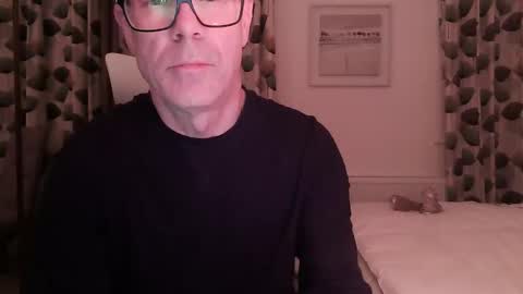 Snapshot of ringomar chatting on 11.19.25 Rob online show from 11.19.25