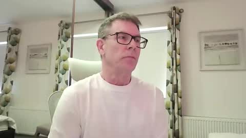 Snapshot of ringomar chatting on 02.19.26 Rob online show from 02.19.26