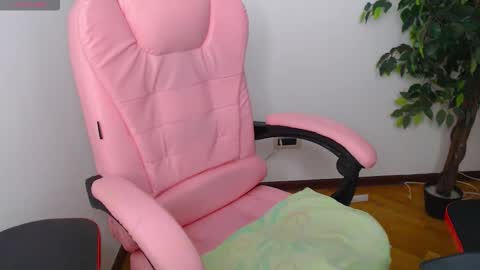 Ripe cherries online show from 09.18.25