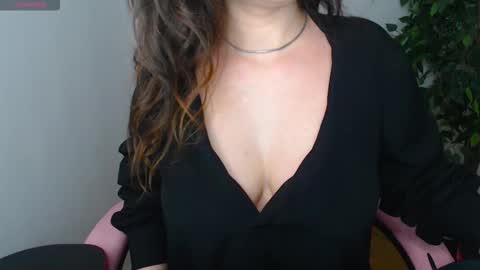 Ripe cherries online show from 09.22.25