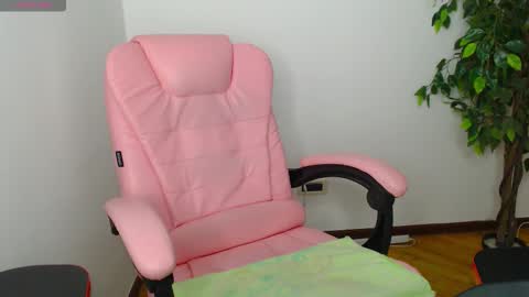 Ripe cherries online show from 10.20.25