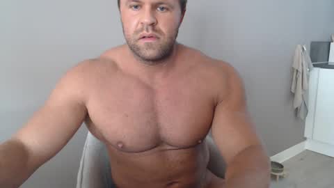 Snapshot of rippedandraw chatting on 10.18.25 rippedandraw online show from 10.18.25