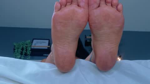 Snapshot of ririibrunette__ chatting on 03.08.26 RIRI online show from 03.08.26